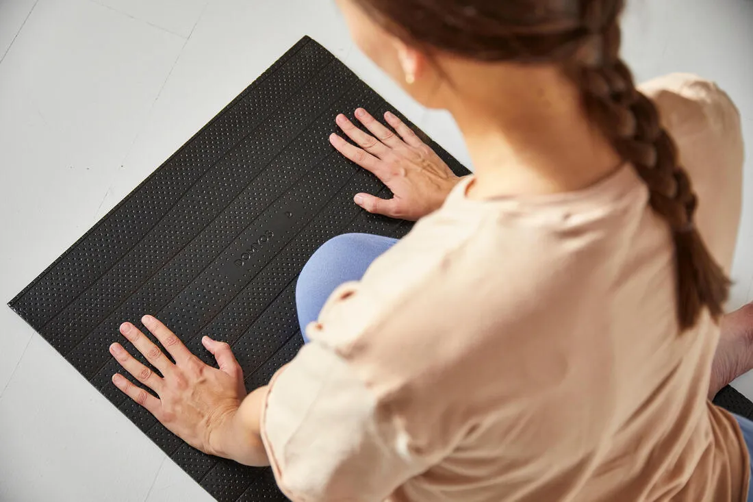 140 cm x 50 cm x 7 mm Durable Fitness Floor Mat 100 - Black
