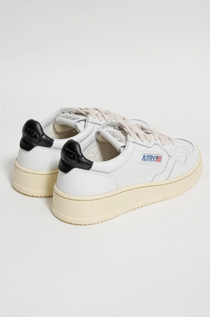 Autry Sneakers Medalist Low 3001