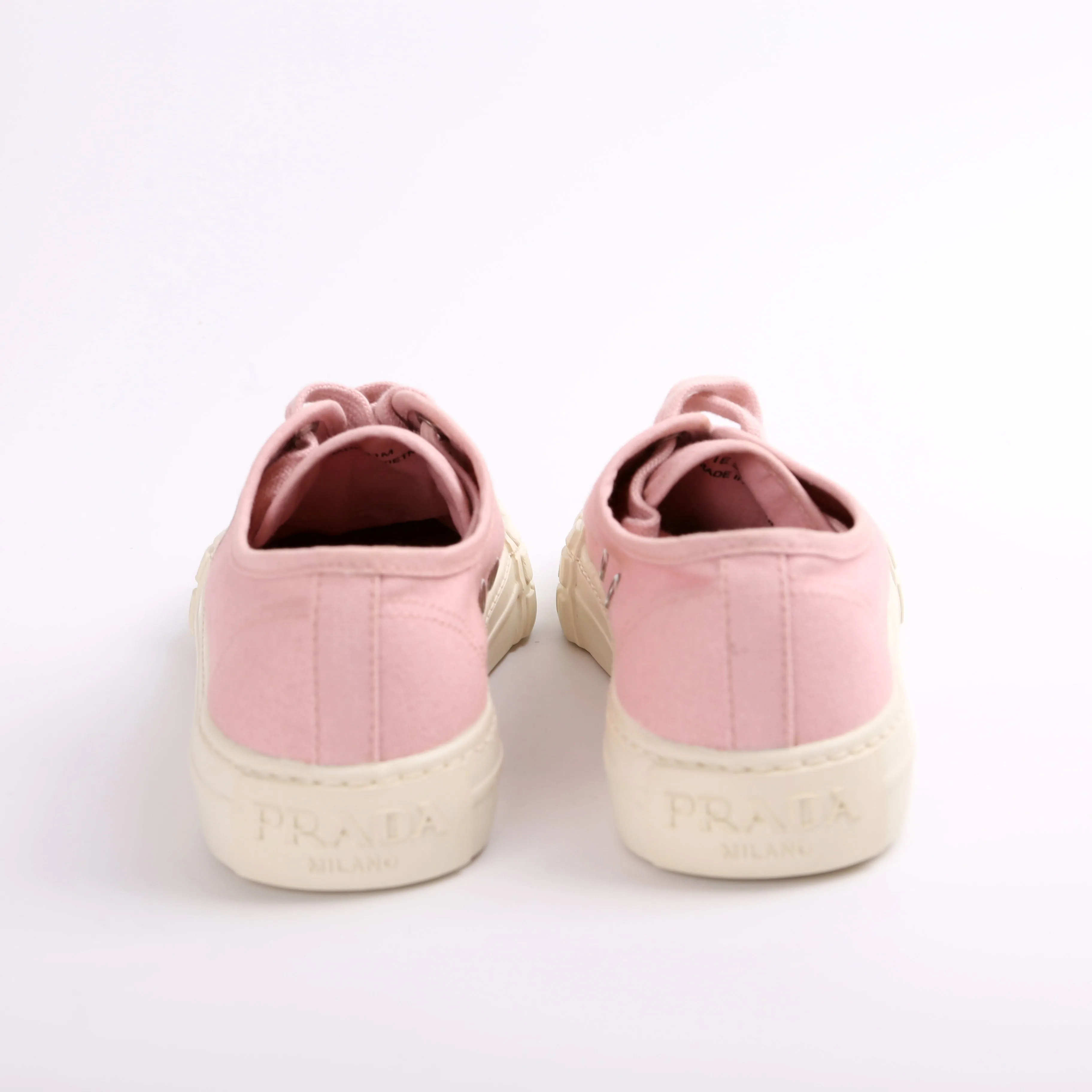 Canvas Logo Wheel Sneakers Size 38
