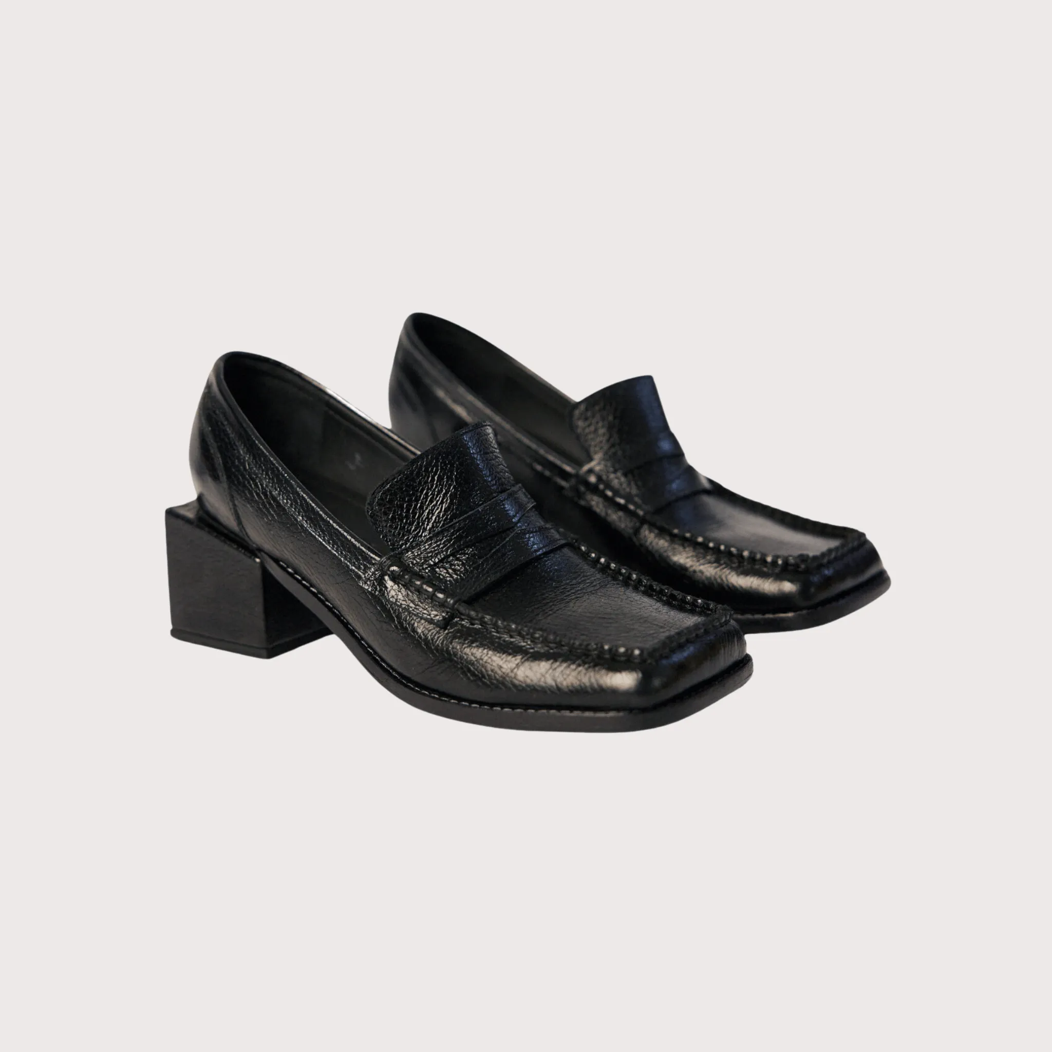 Cumbi Moccasins - Black