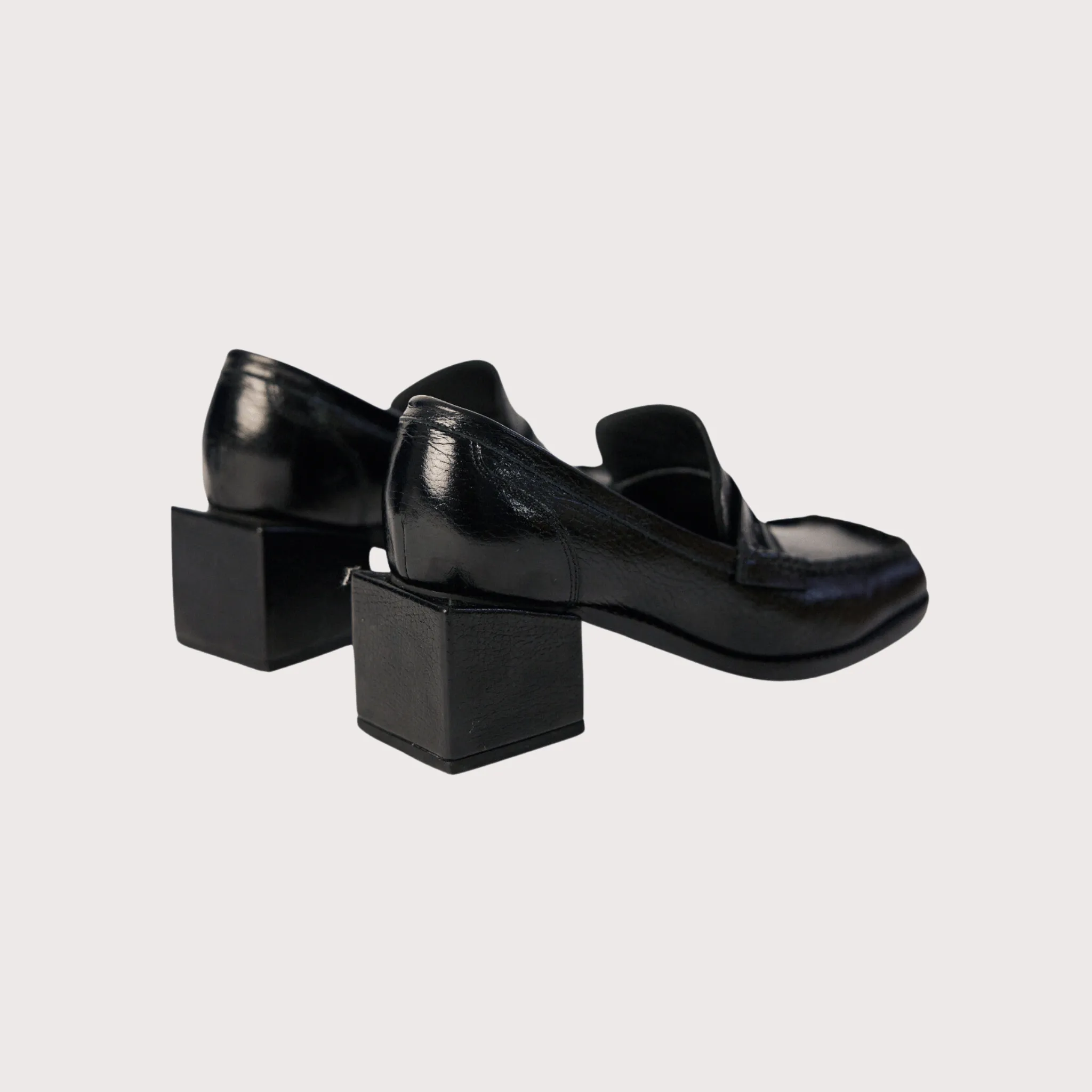 Cumbi Moccasins - Black
