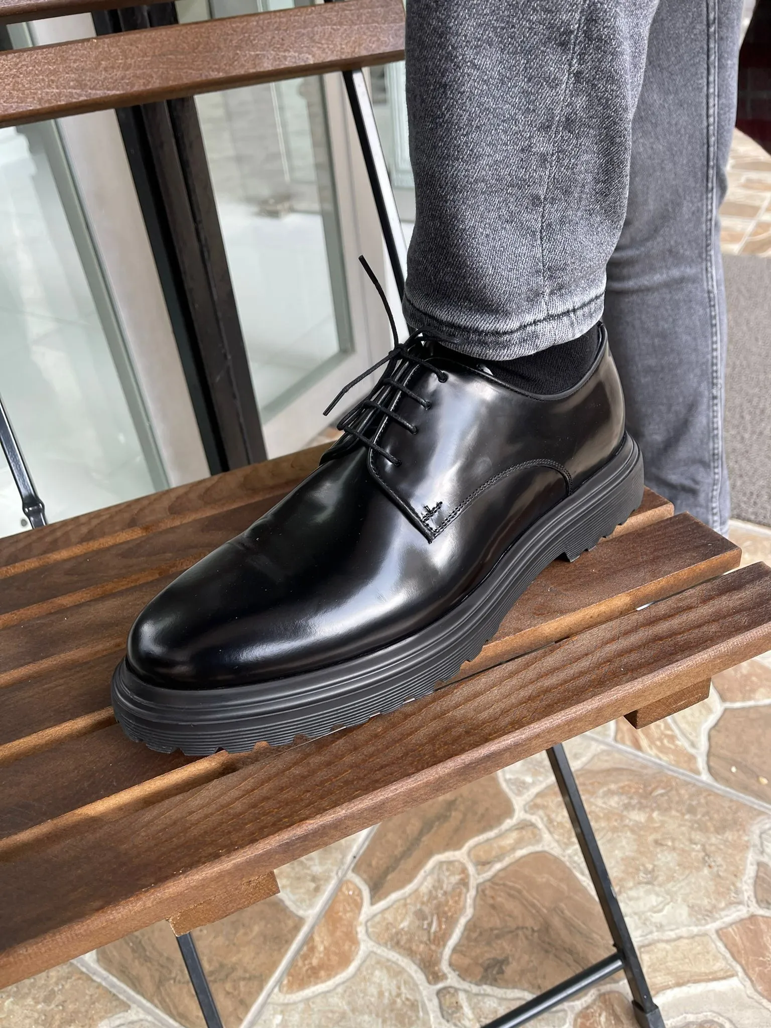 James Eva Sole Laced Up Black Leather Shoes