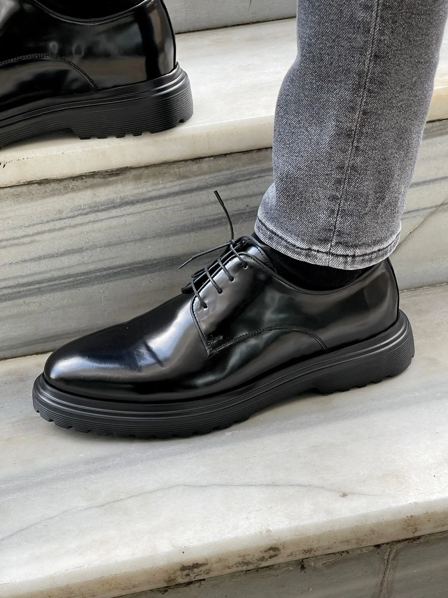 James Eva Sole Laced Up Black Leather Shoes