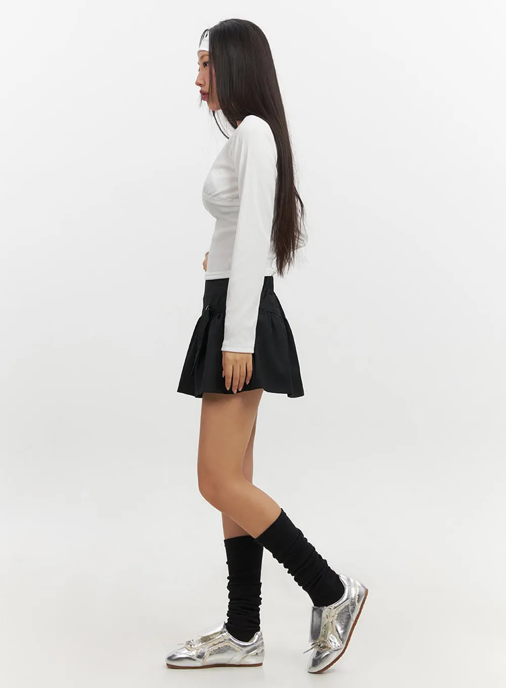 Lace-Up Metallic Sneakers IF510