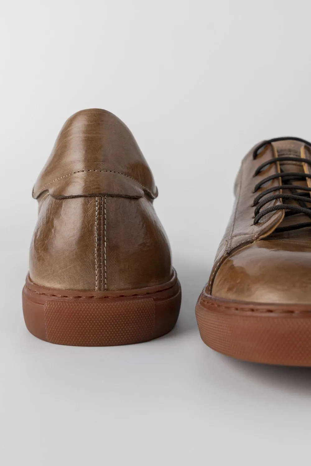 PUTNEY sand-dust latex sneakers.