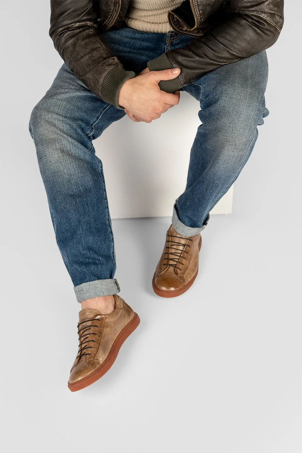 PUTNEY sand-dust latex sneakers.