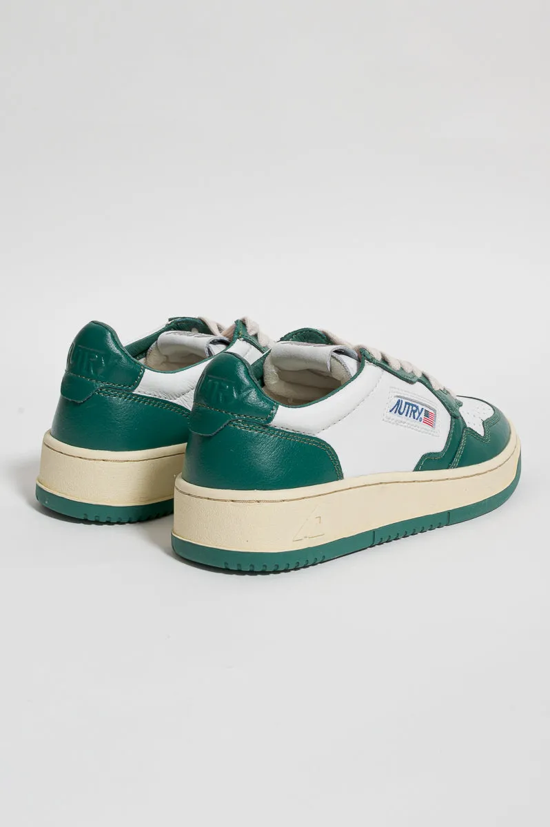 Sneakers Medalist Low 2004