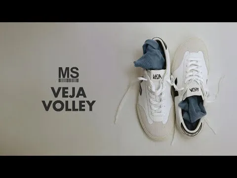Veja Volley Leather Trainer White/Nautico/Bark
