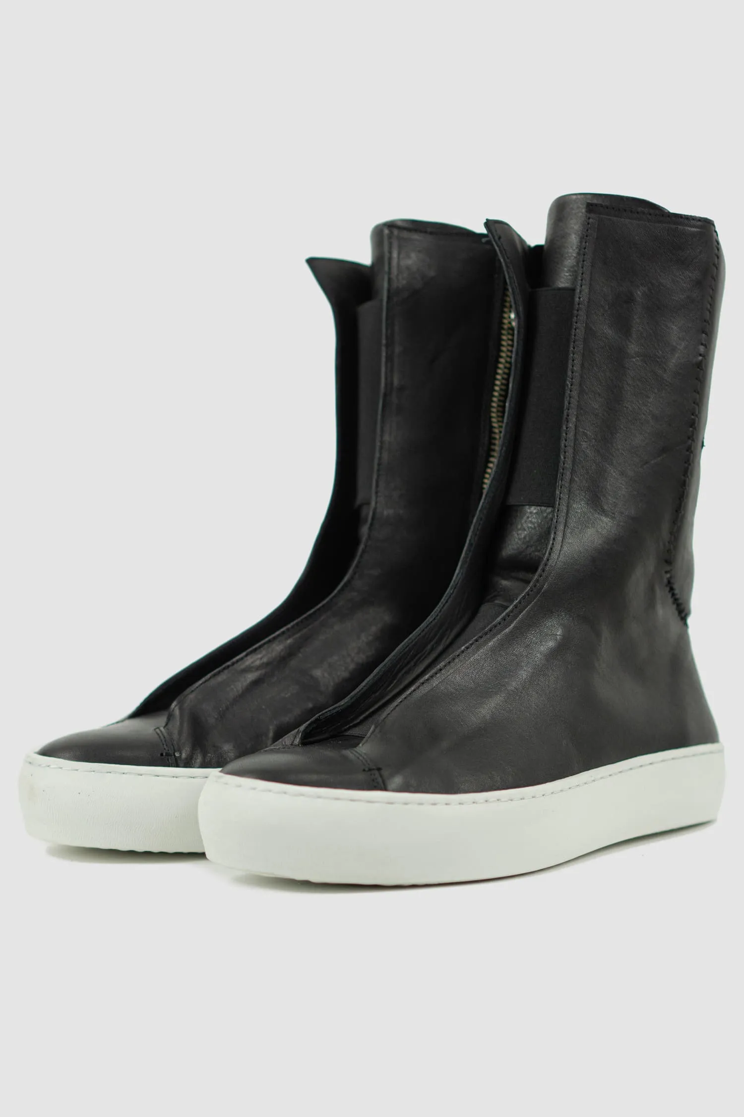 Wolt High Top Sneaker Black/White